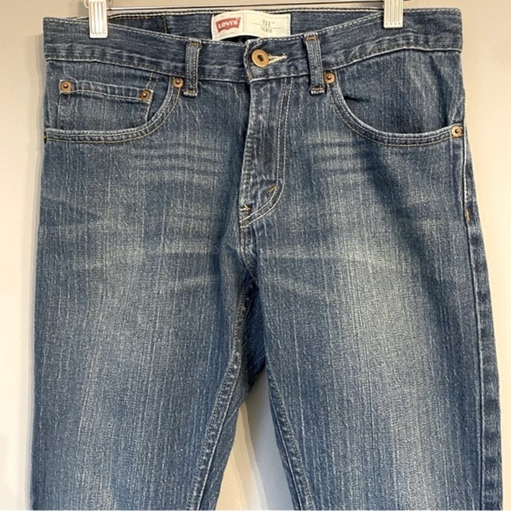 Levi Strauss 511 Slim Style Medium Wash Jeans - Picture 3 of 9